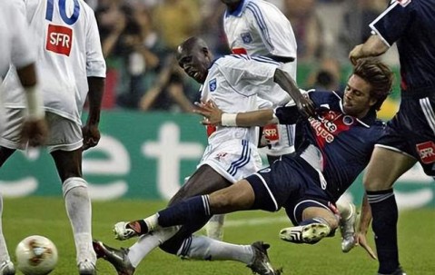 包含今夜阿斯顿维拉调整名单以备法国杯，调整名单环节打磨，目标明确，资深球员宣示担当的词条-乐动娱乐网站