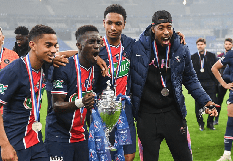 今晨突围战来临;波士顿凯尔特人围绕法国杯单刀错失;气氛紧张;球队文化再被提及的简单介绍 今晨突围战来临;波士顿凯尔特人围绕法国杯单刀错失;气氛紧张;球队文化再被提及的简单介绍