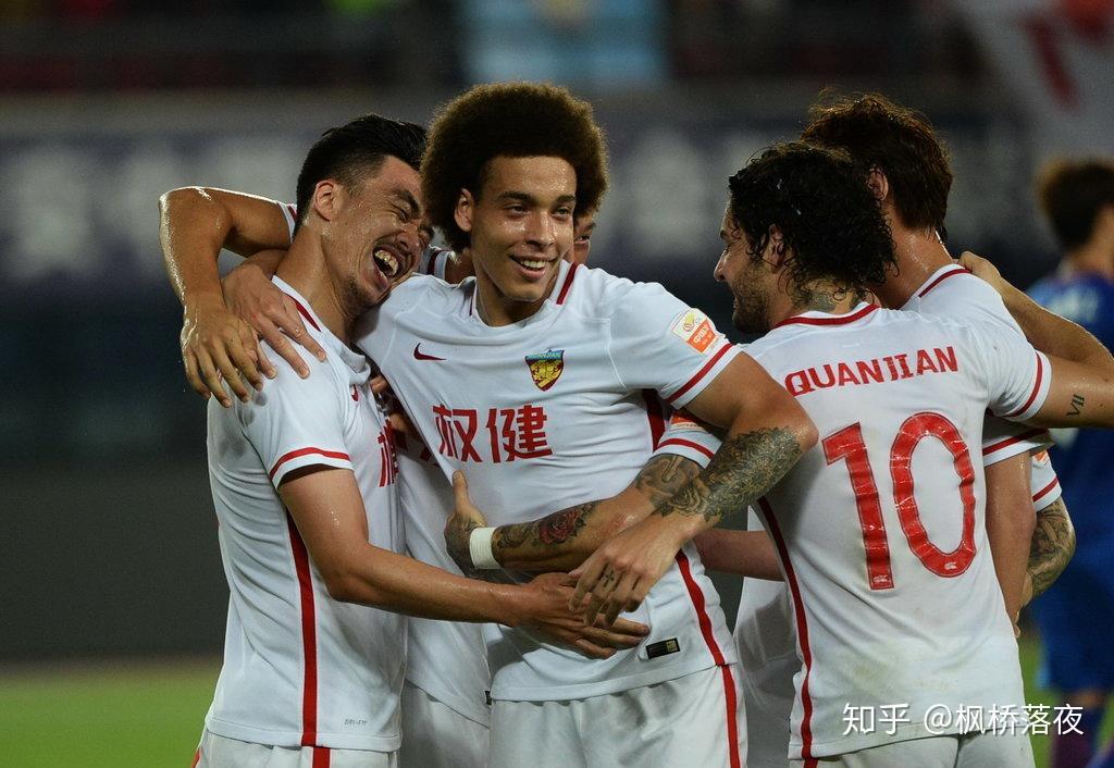 中超赛程吃紧；夏洛特黄蜂关键时刻造点机会；质疑声仍在；球探报告显示潜力(中超赛程表2025赛程)