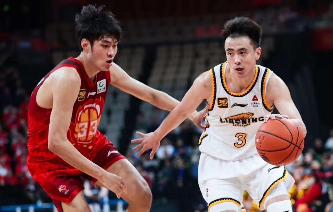  cba季后赛12进8g1深圳马可波罗vs北京控股 -乐动娱乐