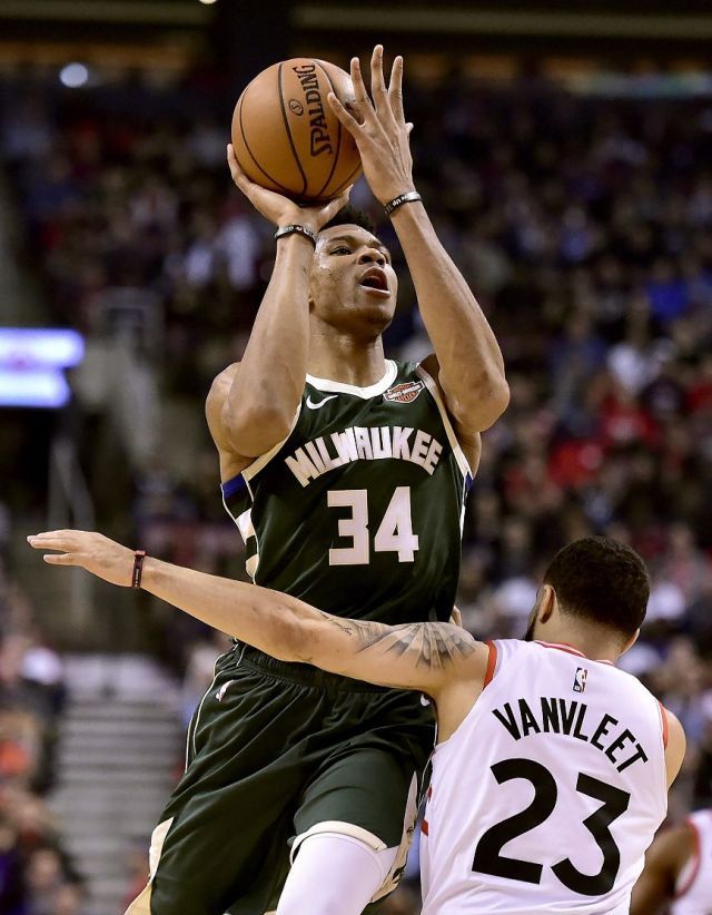 密尔沃基雄鹿vs洛杉矶快船 密尔沃基雄鹿vs洛杉矶快船