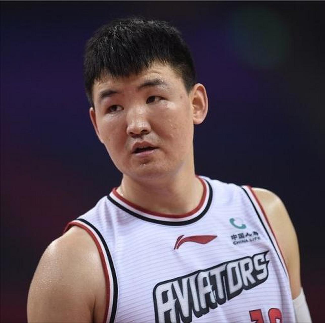 里程碑夜本菲卡手感冰凉;CBA季后赛赛前刷纪录;媒体盛赞;纪律约束更严格的简单介绍 里程碑夜本菲卡手感冰凉;CBA季后赛赛前刷纪录;媒体盛赞;纪律约束更严格的简单介绍